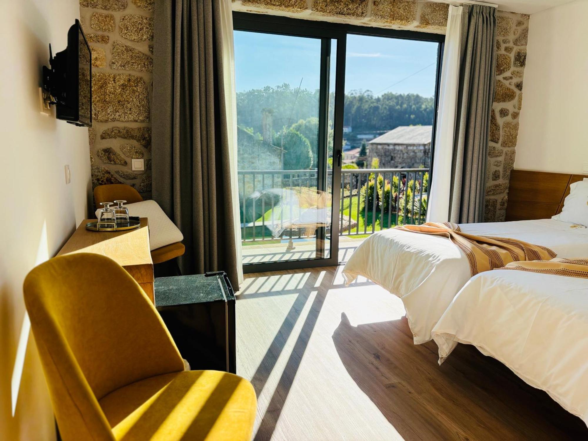 Romariz Pacos Do Douro, Chambre Privee Avec Piscine المظهر الخارجي الصورة